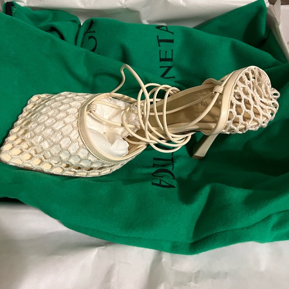 BOTTEGA VENETA Stretch Lace-Up Sandal in Toile - NEVER WORN - Picture 5 of 12